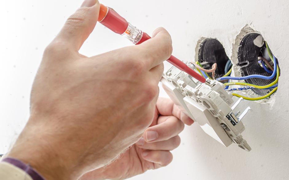 tarif horaire d'un électricien Paris 18
